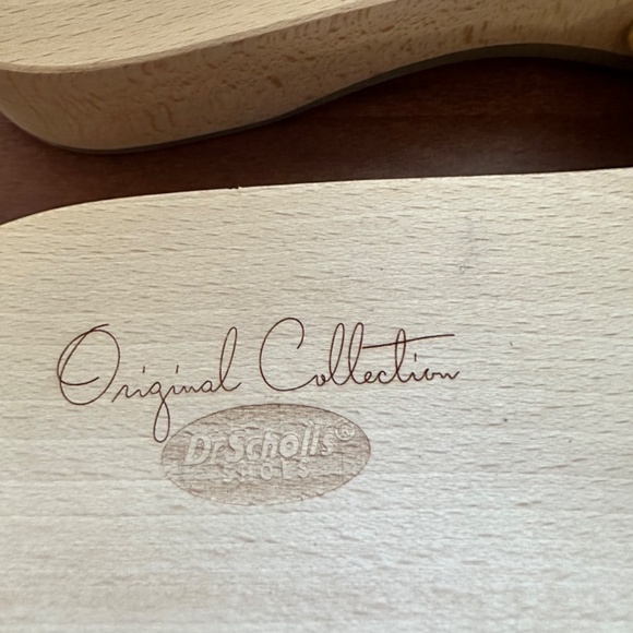 Dr. Scholl's Original Women's Sandals  - Yellow Suede - Size 8 - Picture 6 of 6